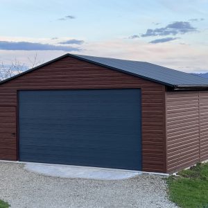 Blachgarage 6 m x 6 m, Sektionaltor, Holzoptik + Grafit